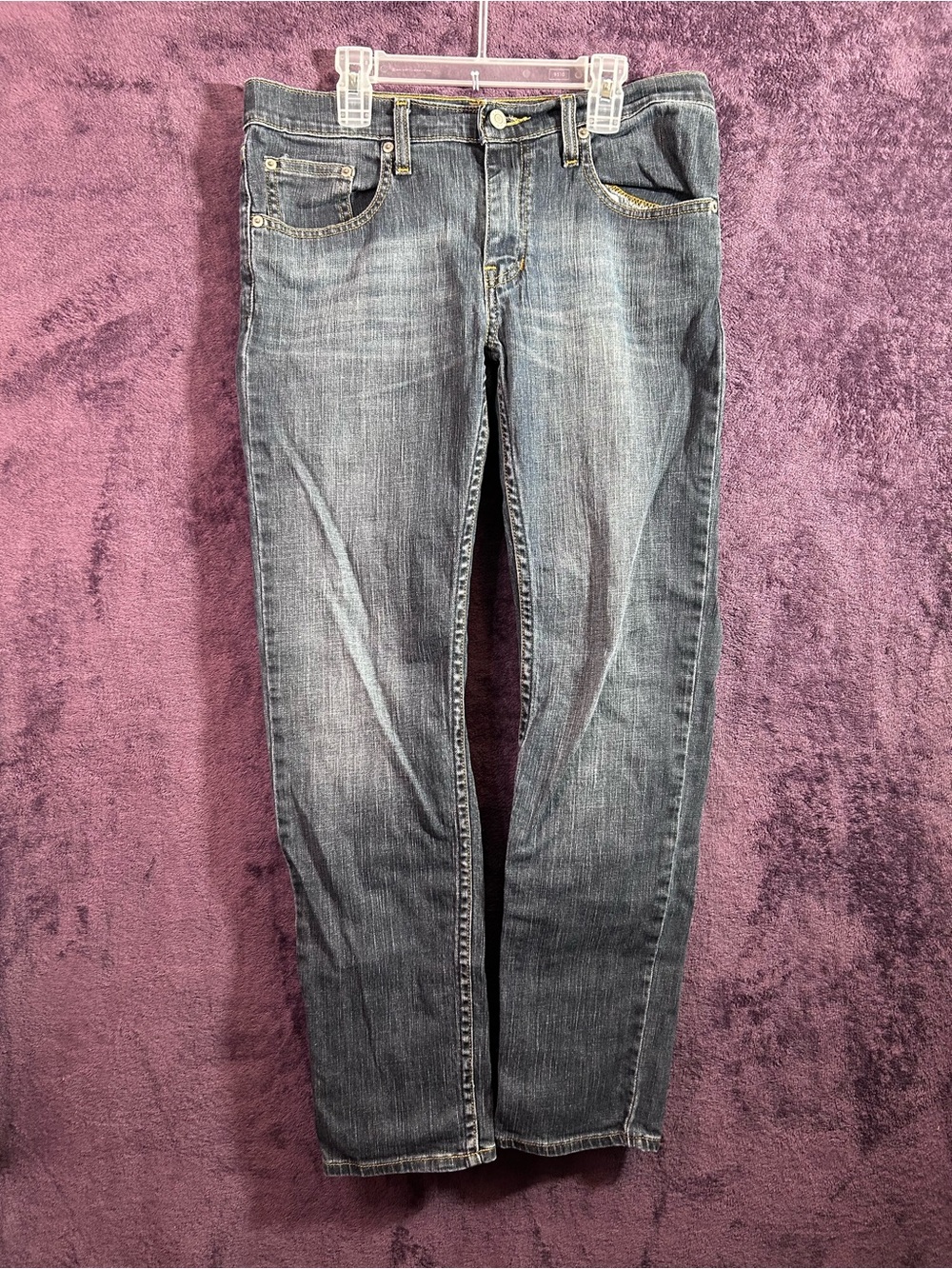 Arizona Jean Company Men's Straight Jeans in Washed Blue